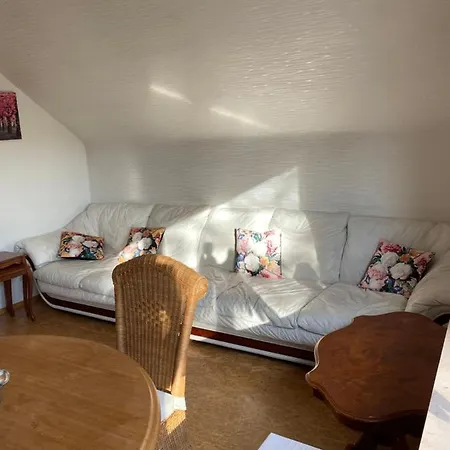 Apartment Zwischen Koeln Und Bonn, Oben *
