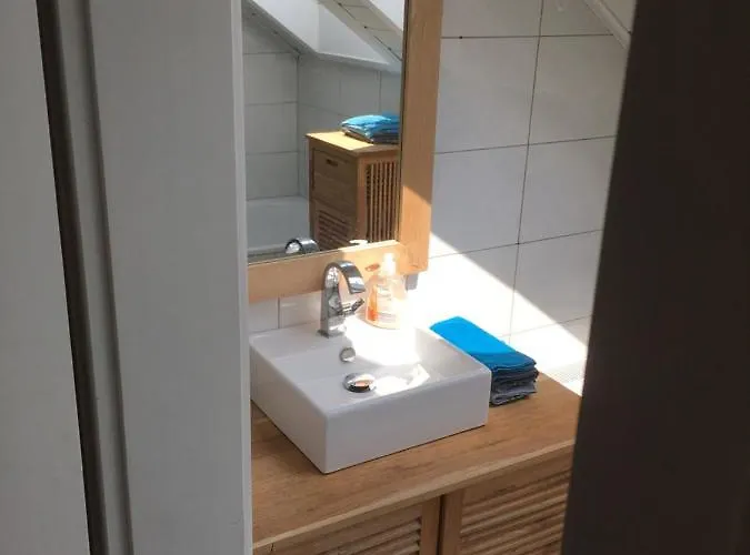 Apartmán Zwischen Koeln Und Bonn, Oben *