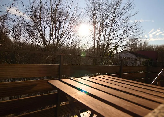 Apartman Zwischen Koeln Und Bonn, Oben